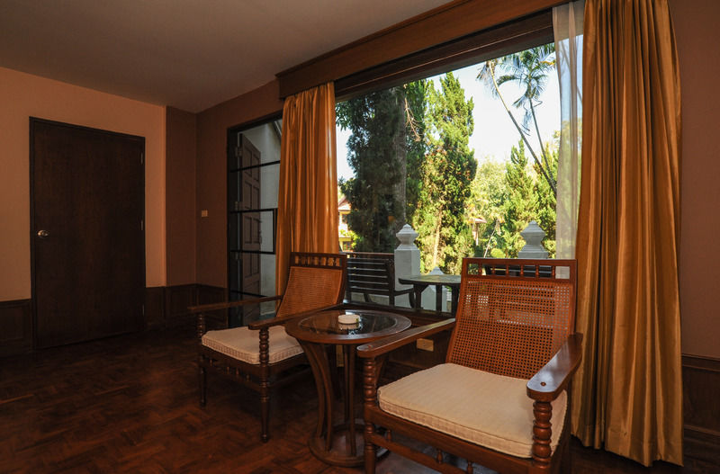Suan Bua Hotel & Resort Ban Pong  Εξωτερικό φωτογραφία