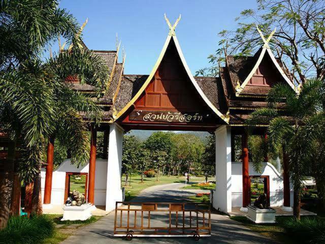 Suan Bua Hotel & Resort Ban Pong  Εξωτερικό φωτογραφία